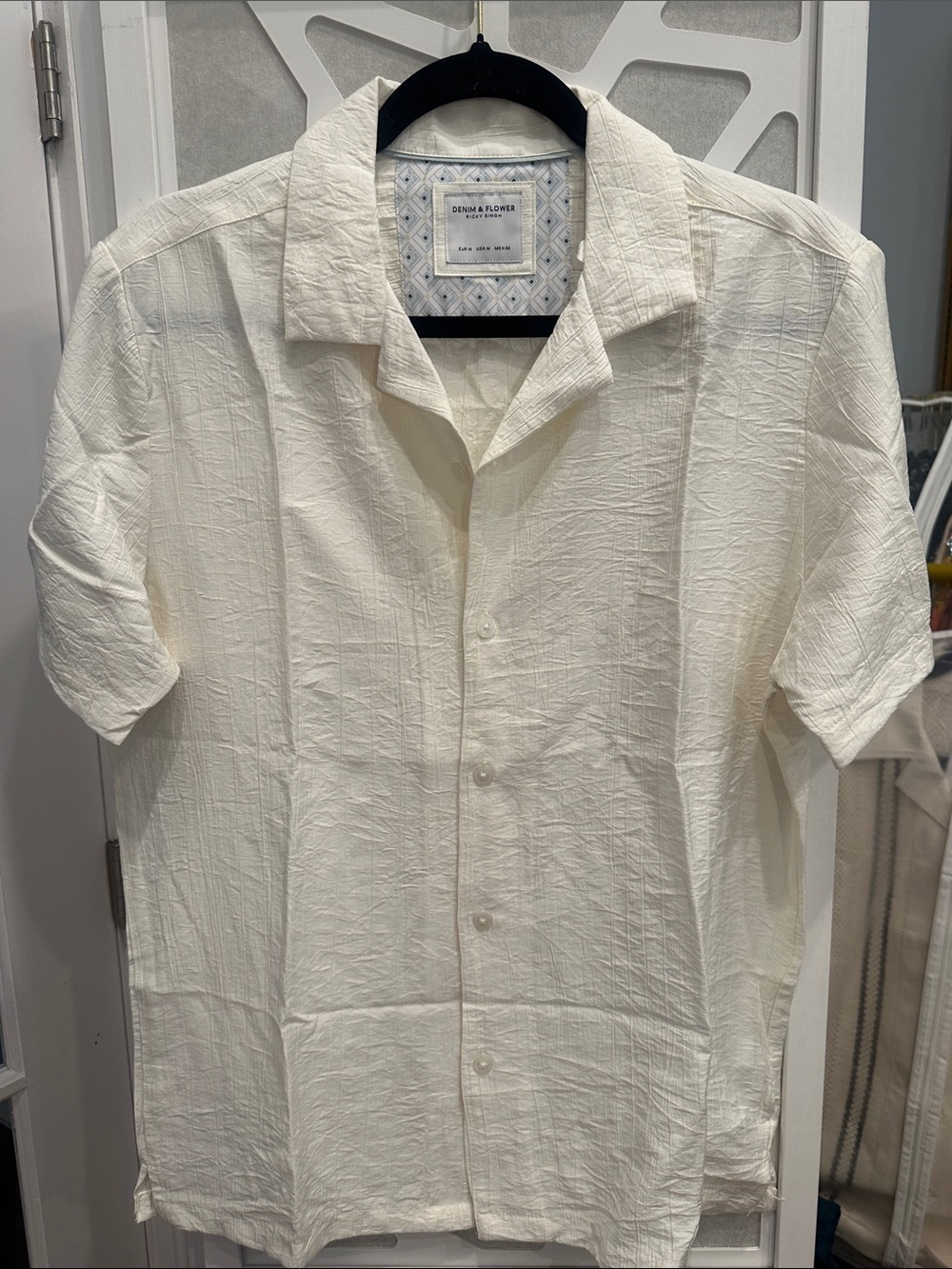 NW/oT Denim & Flower Men's Cream Textured Short-Sleeve Button-Down Shirt (M)